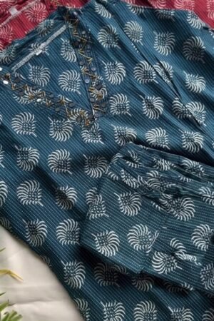 Sringam Blue Cotton Printed Kurta & Pant Set – Effortless Elegance for Everyday Grace