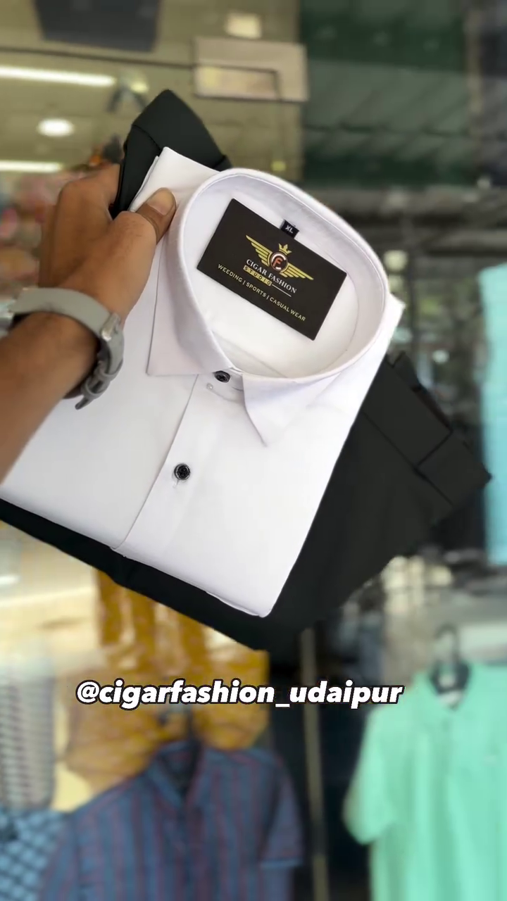 Men Solid Casual Black Shirt - Image 4