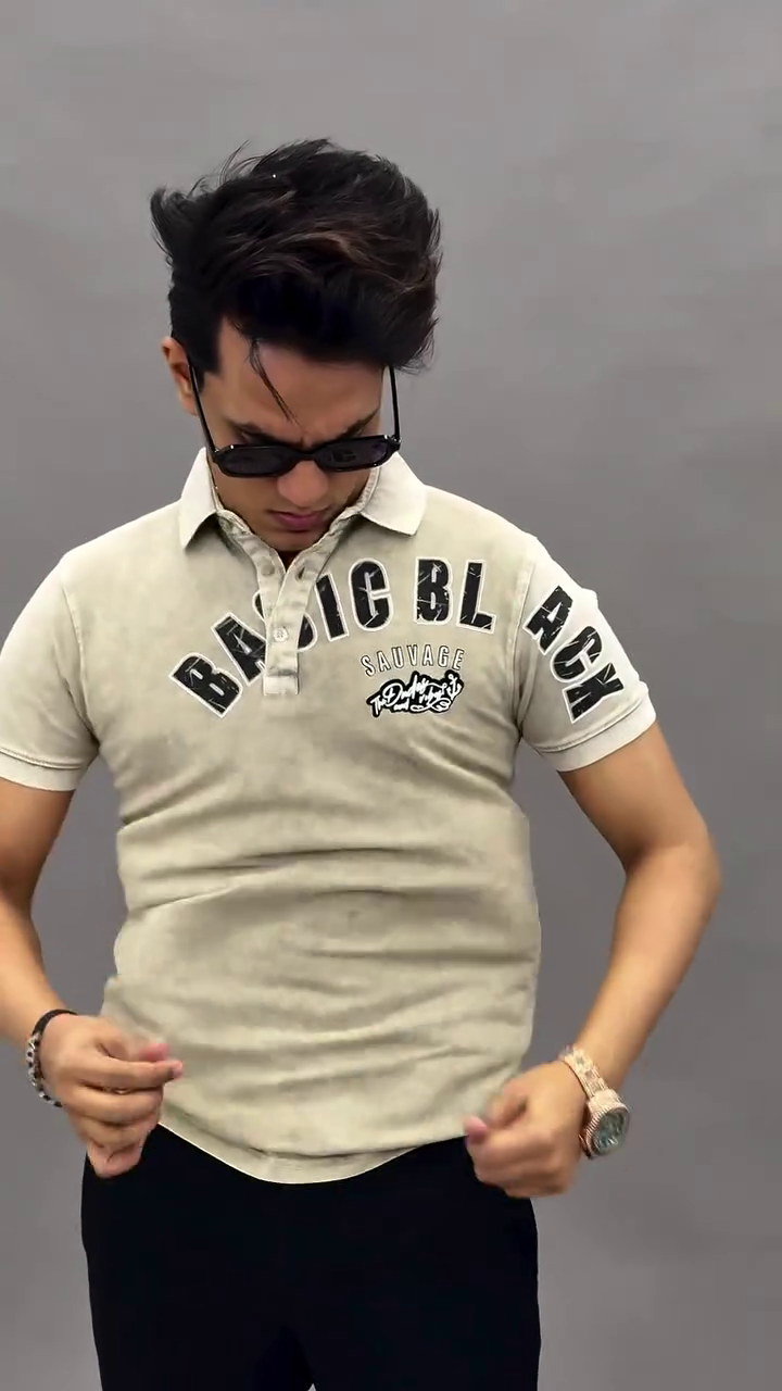 Men Printed Regular Fit Polo T-Shirt with Short Sleeves